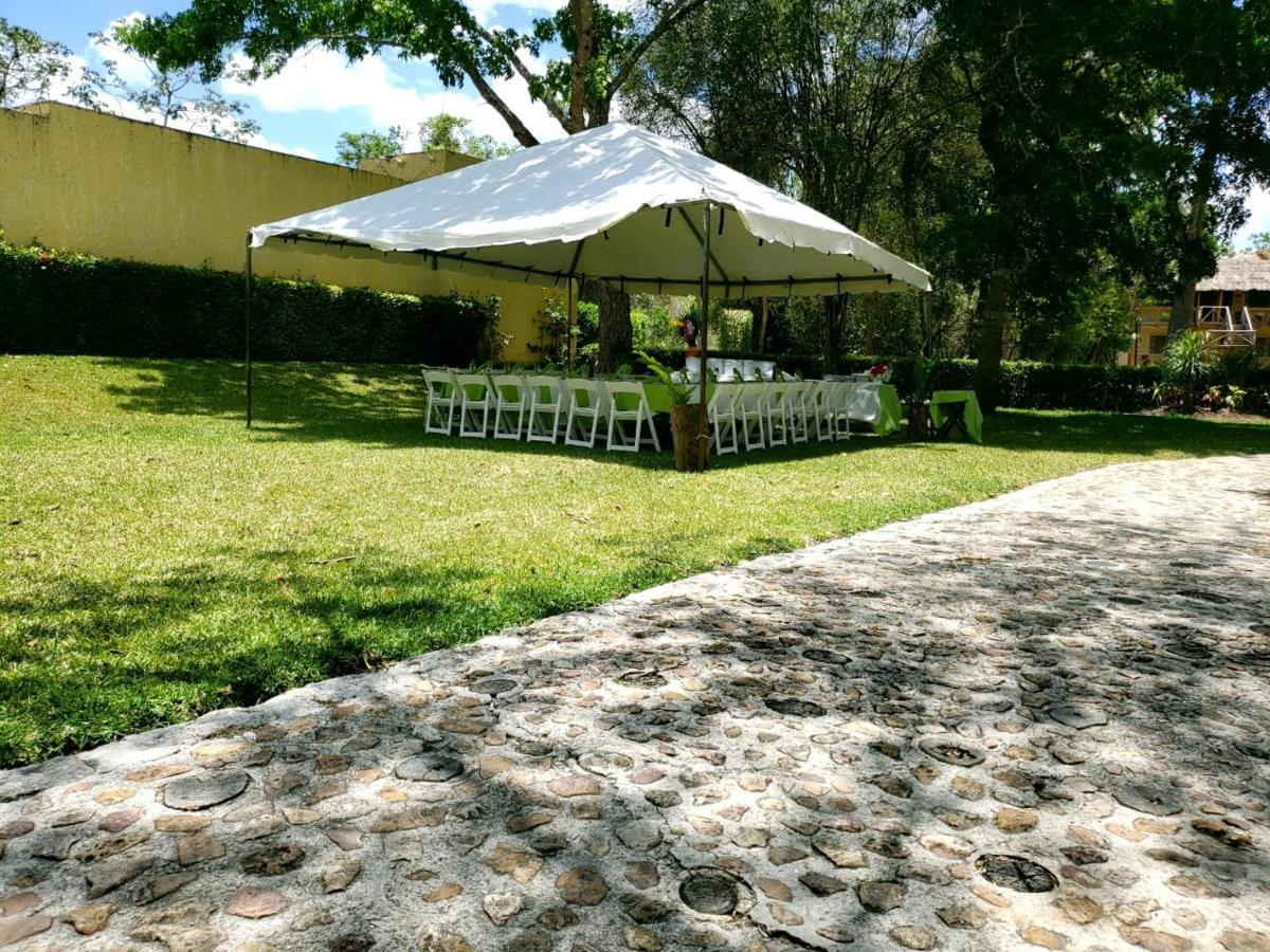 Hotel Villas Chicanna Buitenkant foto