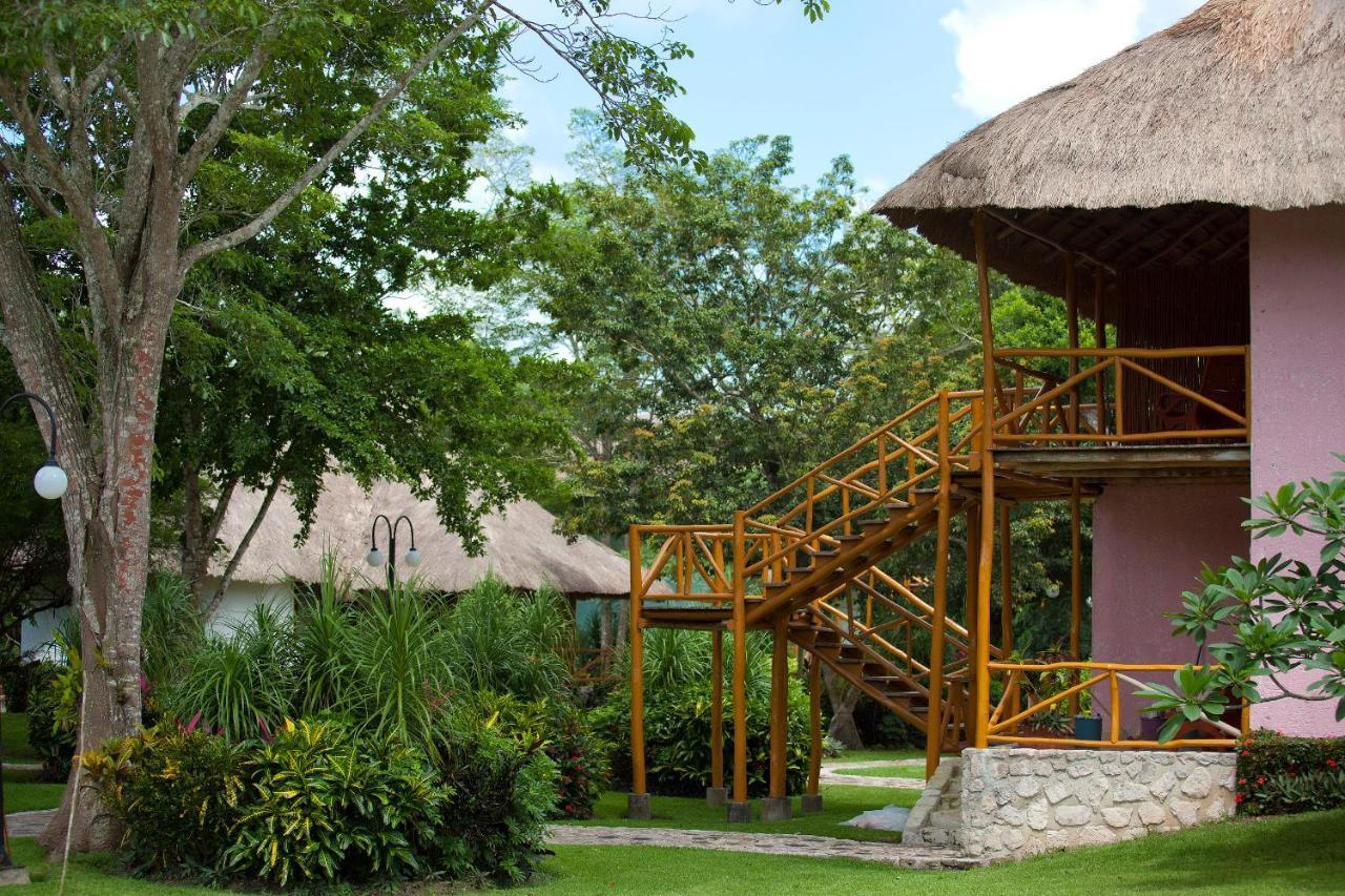 Hotel Villas Chicanna Buitenkant foto