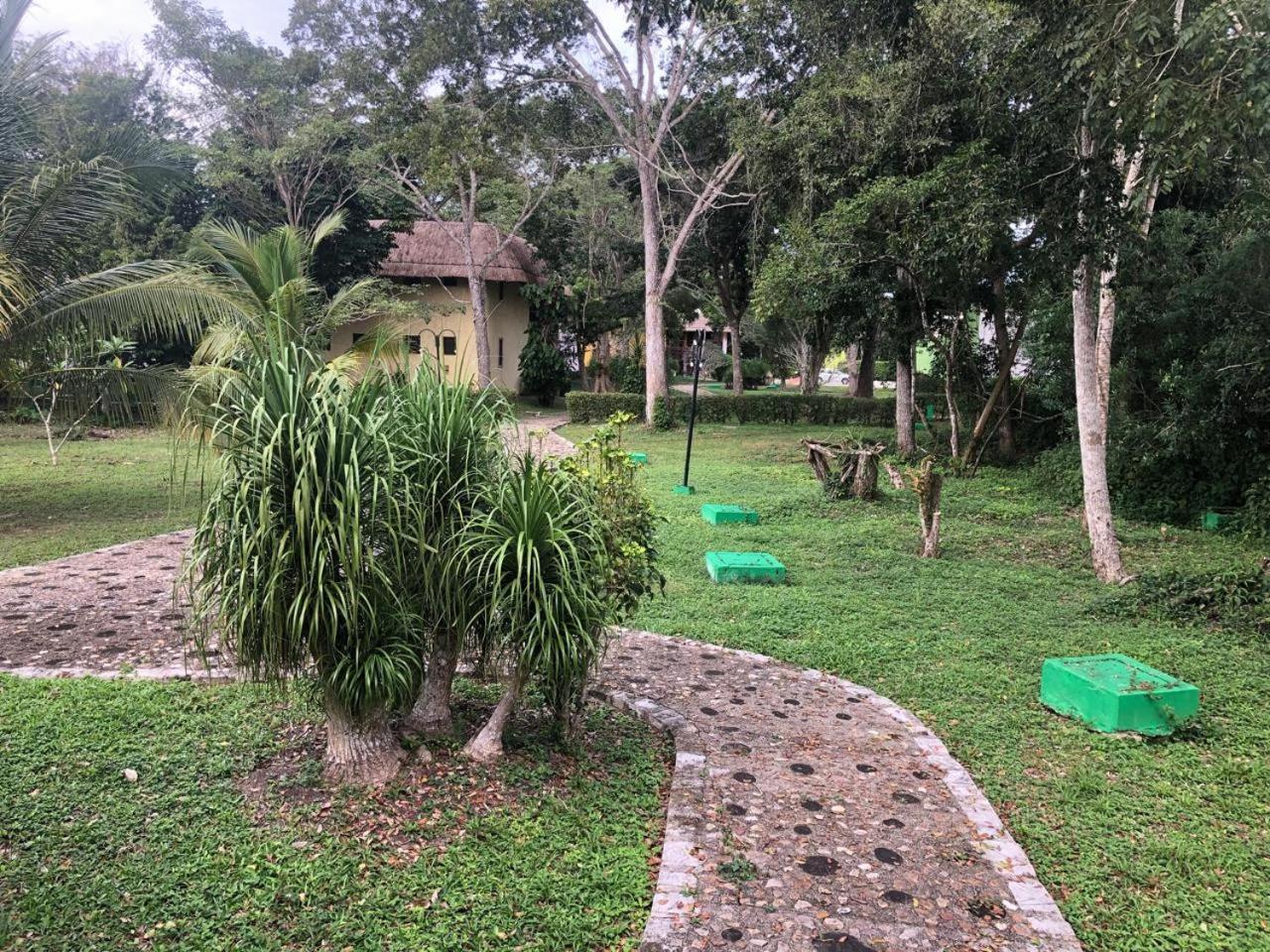 Hotel Villas Chicanna Buitenkant foto